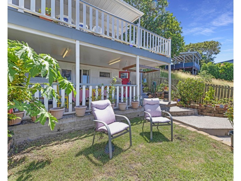 18 Heathwood Crescent, Qunaba QLD 4670