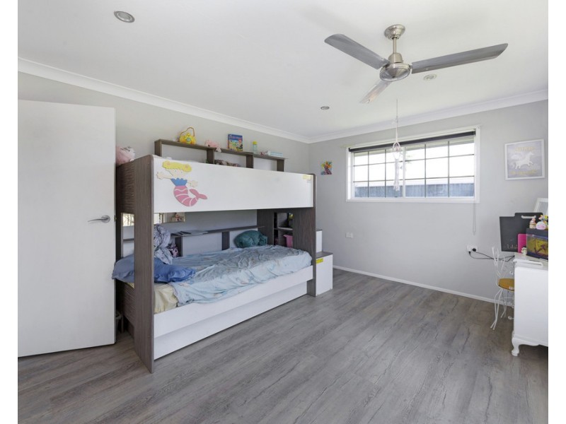 16 Wyllie Street, Thabeban QLD 4670