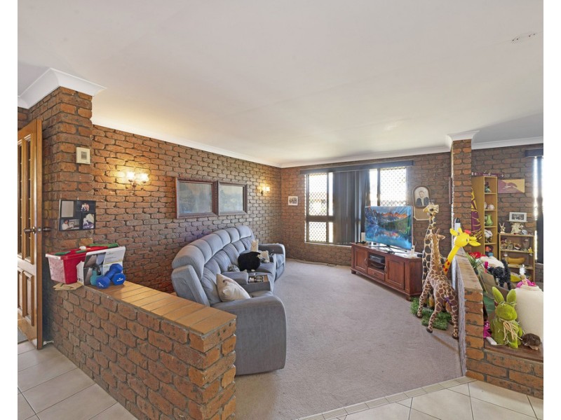 7 Kevins Place, Thabeban QLD 4670