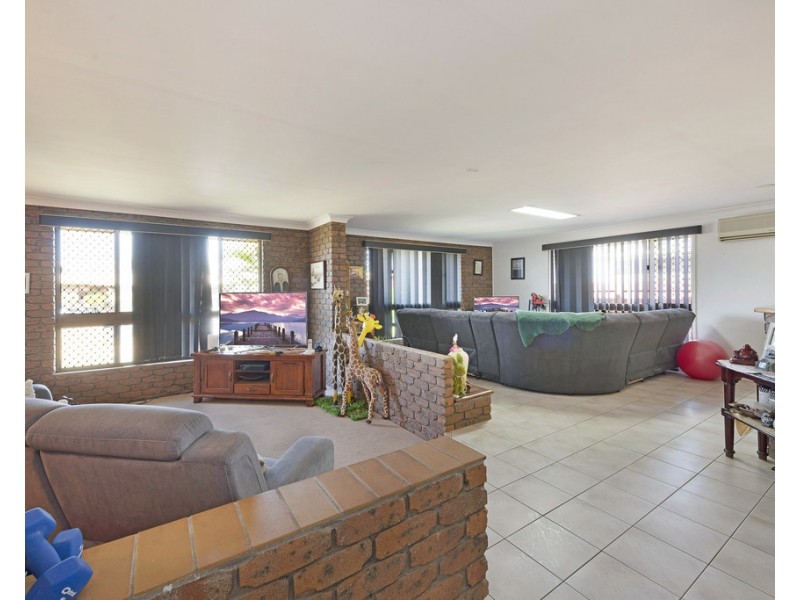 7 Kevins Place, Thabeban QLD 4670