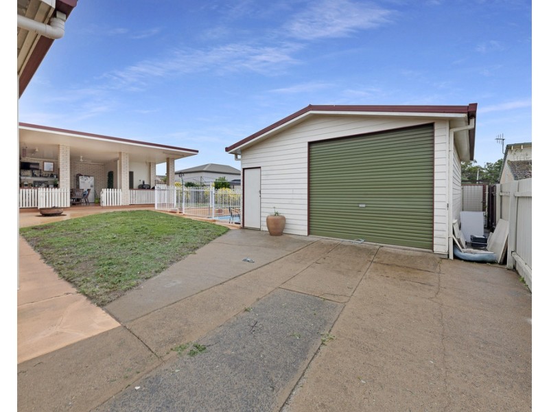 31 Miles Street, Kepnock QLD 4670