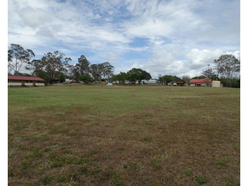 2 Wills Road, Rosedale QLD 4674