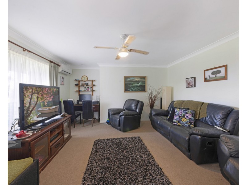 14 Beach St, Burnett Heads QLD 4670