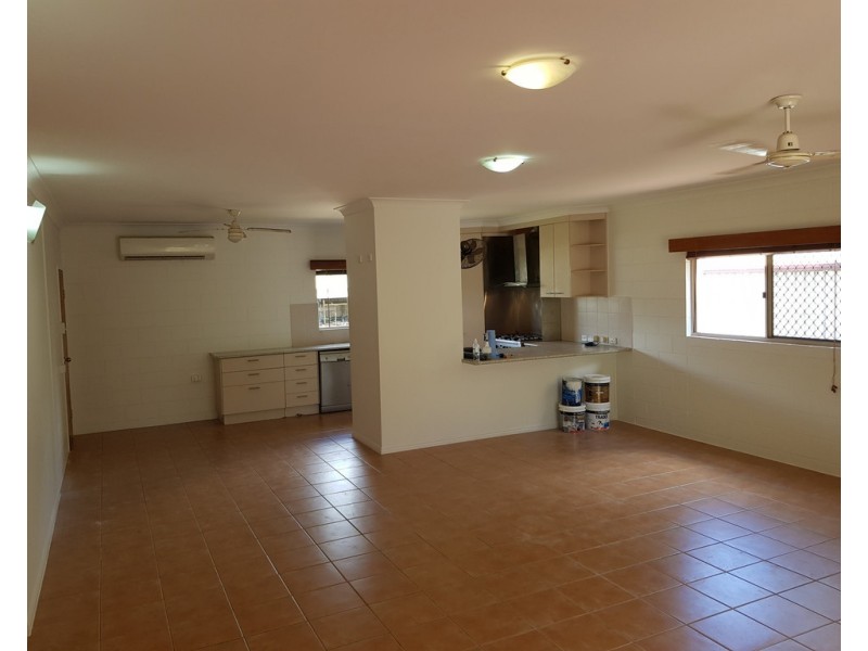 4 Lund St, Avondale QLD 4670