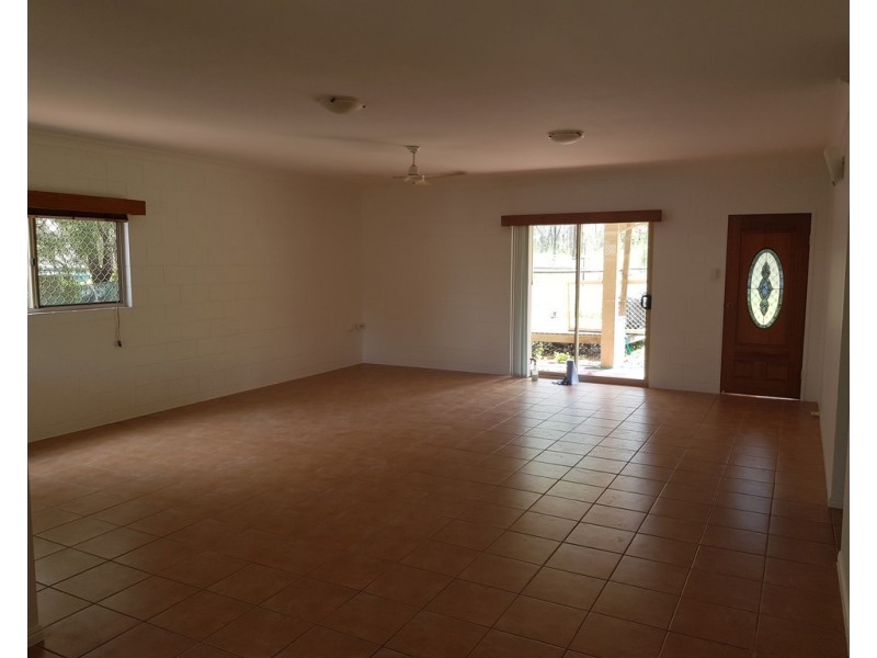 4 Lund St, Avondale QLD 4670