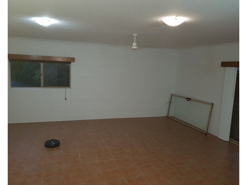 4 Lund St, Avondale QLD 4670