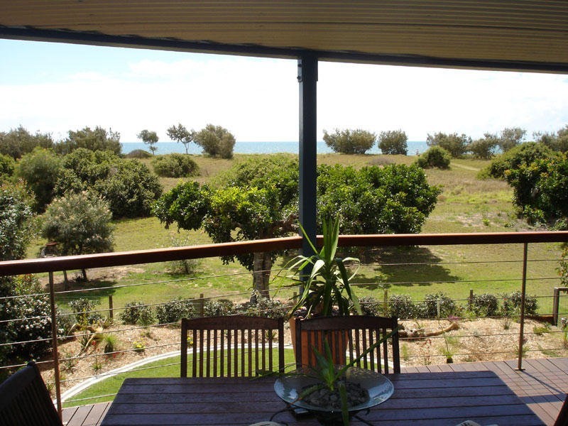 3 Ocean Court, Moore Park Beach QLD 4670