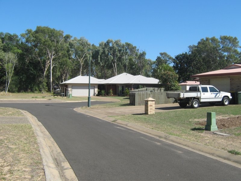1 Sandpiper Grove, Moore Park Beach QLD 4670