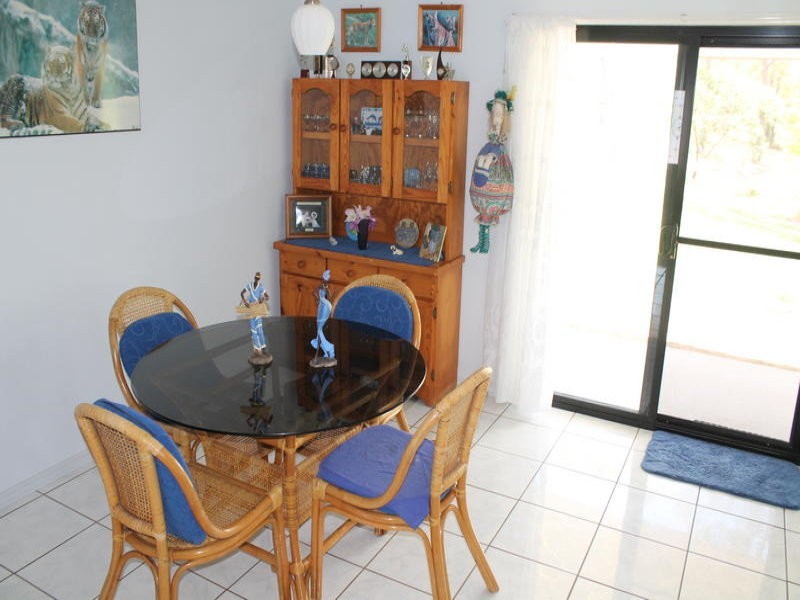 22 Narooma Drive, Branyan QLD 4670