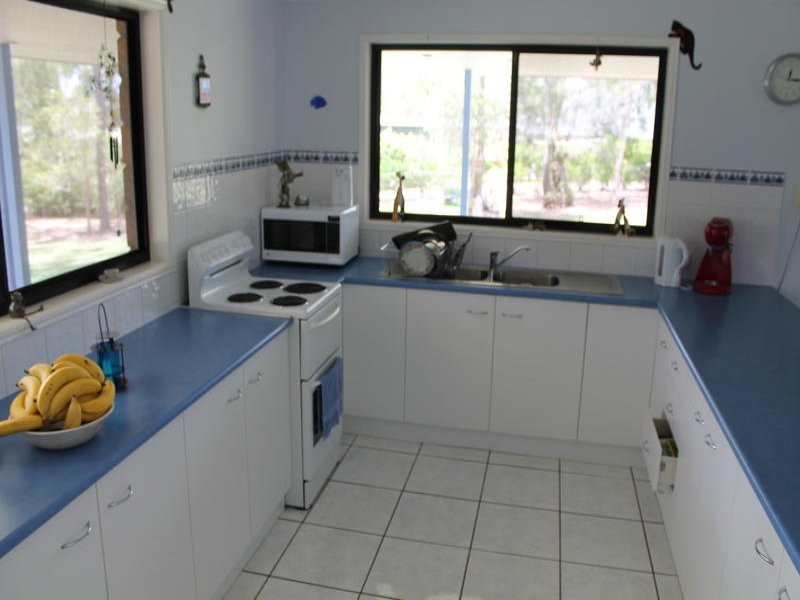 22 Narooma Drive, Branyan QLD 4670