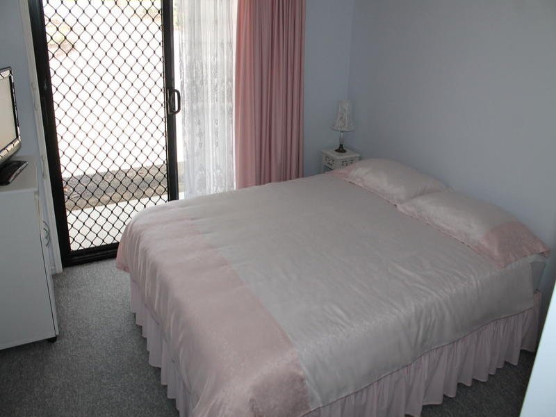 22 Narooma Drive, Branyan QLD 4670