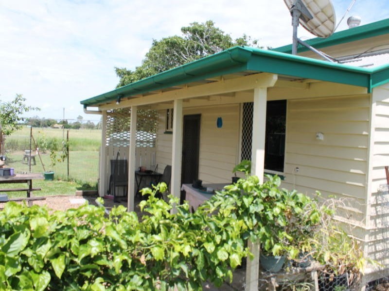 383 Three Chain Road, Calavos QLD 4670