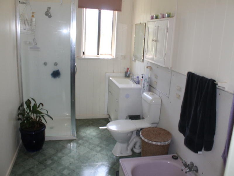 383 Three Chain Road, Calavos QLD 4670