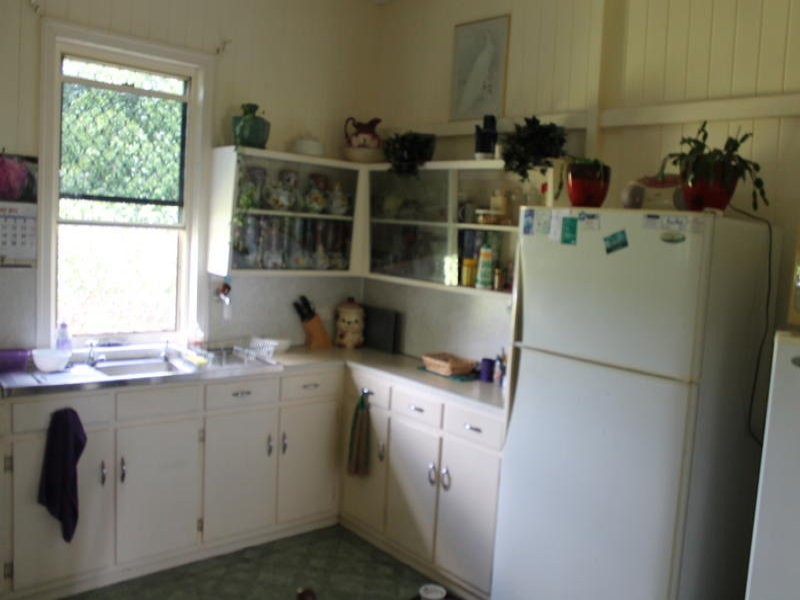 383 Three Chain Road, Calavos QLD 4670