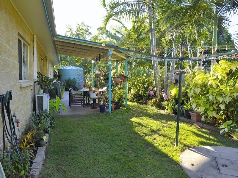 7 Holzberger Street, Moore Park Beach QLD 4670