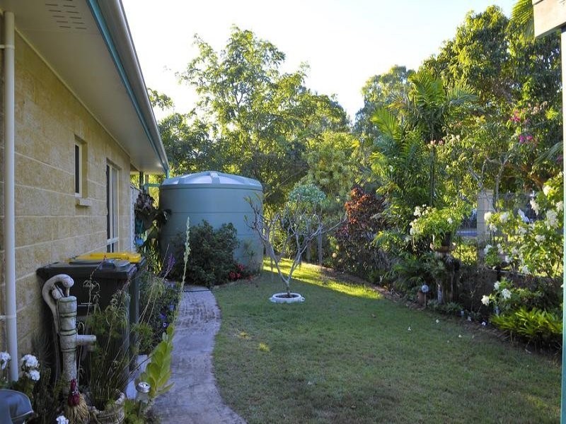 7 Holzberger Street, Moore Park Beach QLD 4670