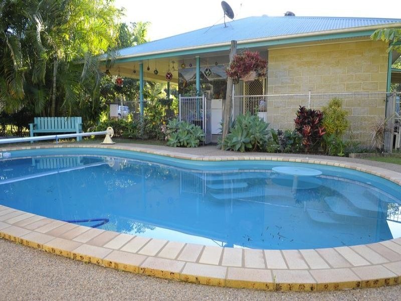 7 Holzberger Street, Moore Park Beach QLD 4670