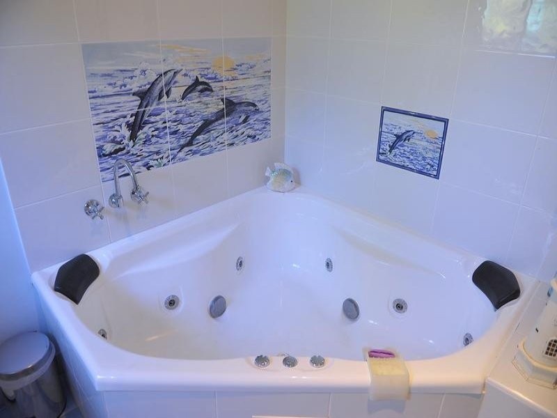 7 Holzberger Street, Moore Park Beach QLD 4670