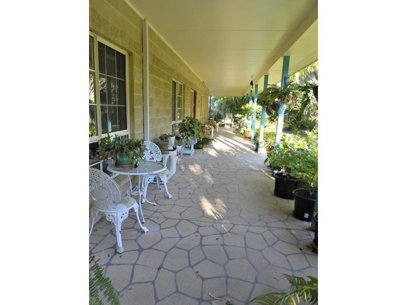 7 Holzberger Street, Moore Park Beach QLD 4670