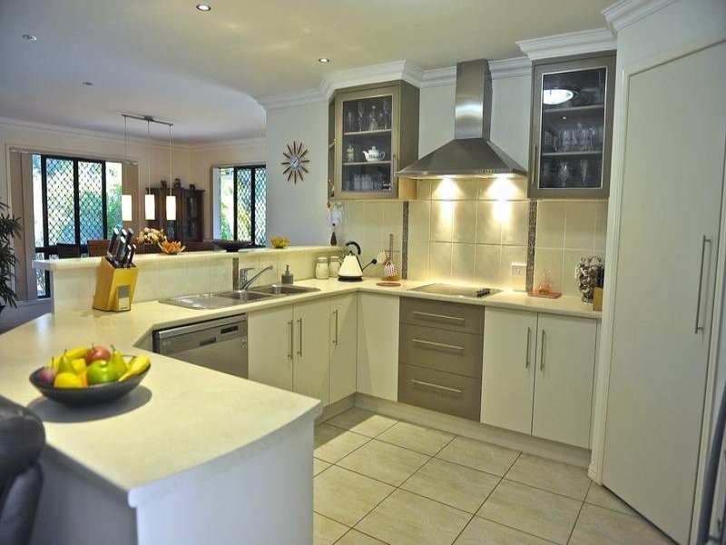 15 Woodlands Lane, Moore Park Beach QLD 4670