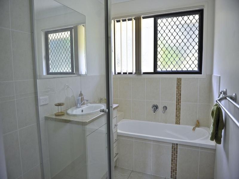 15 Woodlands Lane, Moore Park Beach QLD 4670