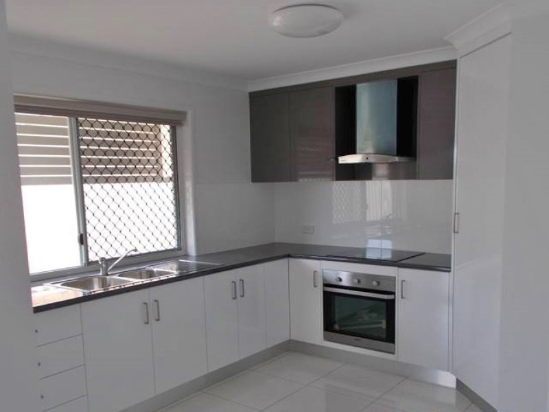 2/52 Goodwin Street, Bundaberg South QLD 4670