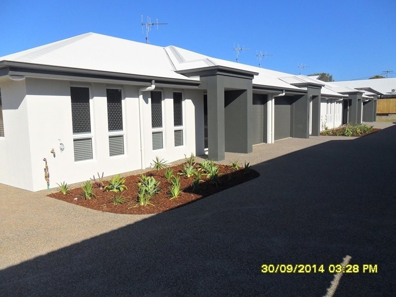2/108 Burnett Street, Bundaberg South QLD 4670