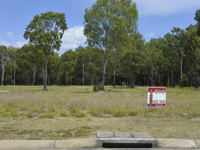 5 Maple Court, Moore Park Beach QLD 4670