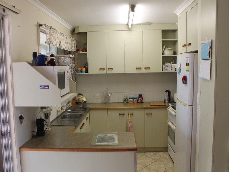 15 Phillips Street, Bundaberg North QLD 4670