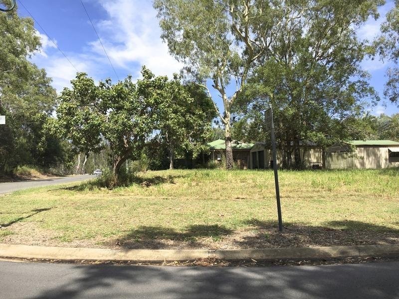 1 Albatross Court, Moore Park Beach QLD 4670