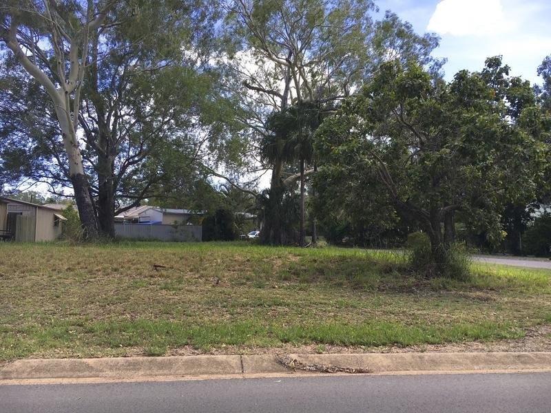 1 Albatross Court, Moore Park Beach QLD 4670