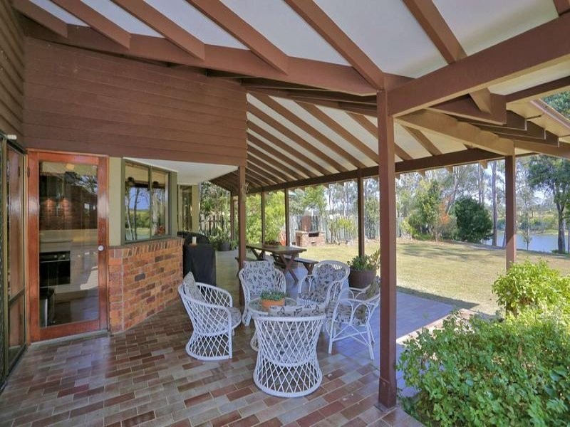 11 Bocks Road, Branyan QLD 4670