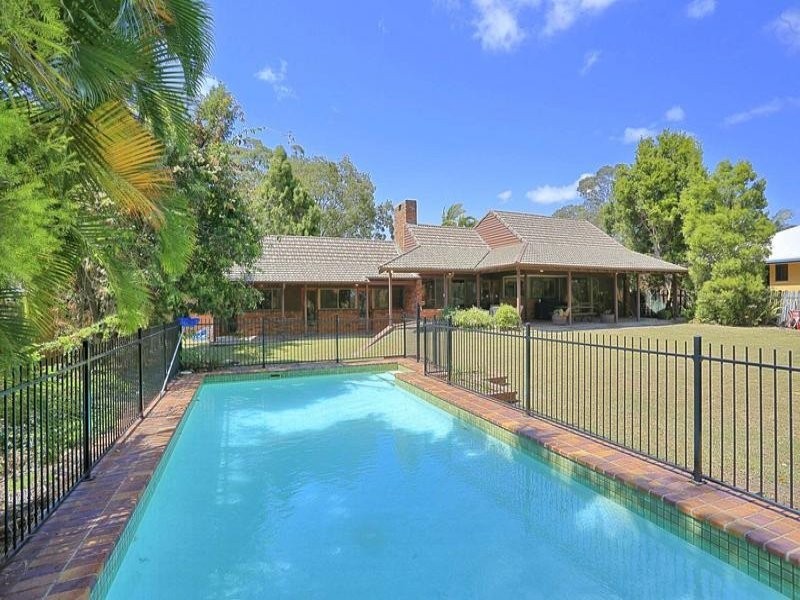 11 Bocks Road, Branyan QLD 4670