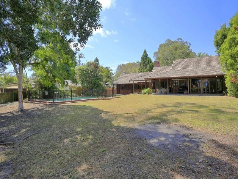 11 Bocks Road, Branyan QLD 4670