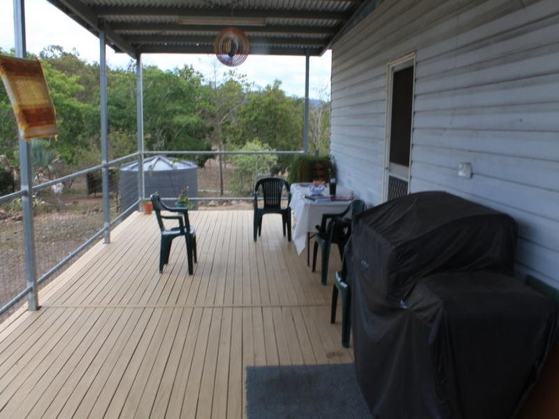 2416 Gin Gin Mt Perry Road, New Moonta QLD 4671