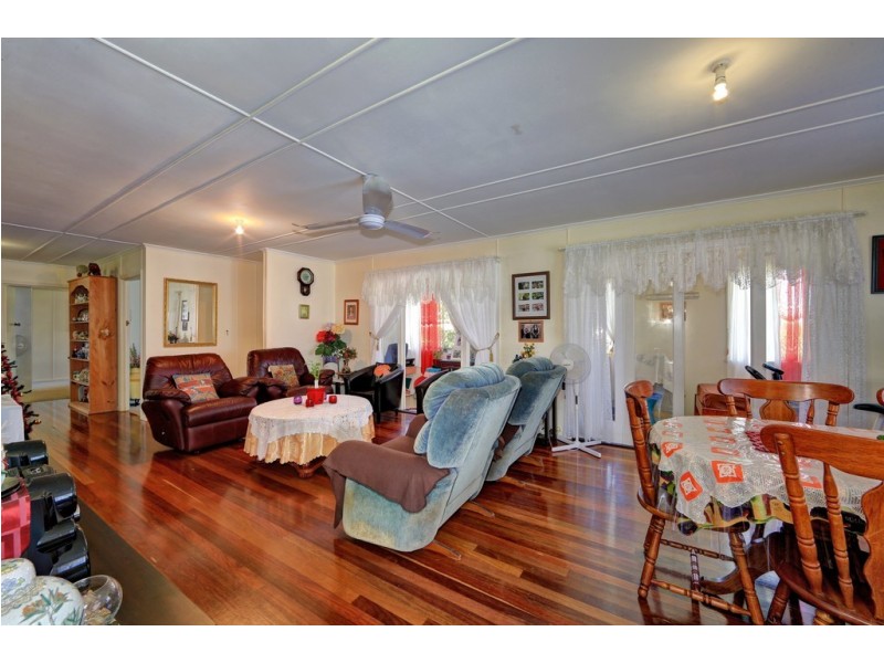 35 Baker Street, Kepnock QLD 4670