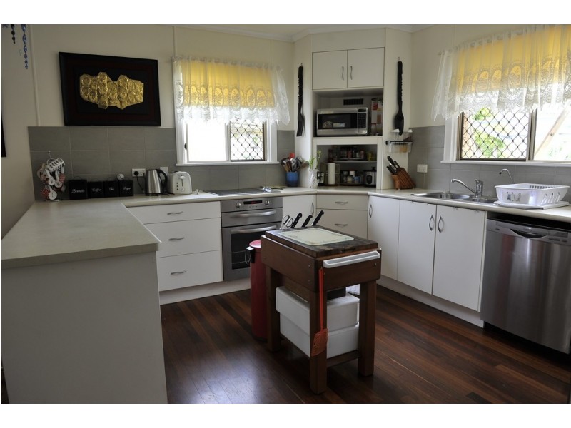 35 Baker Street, Kepnock QLD 4670