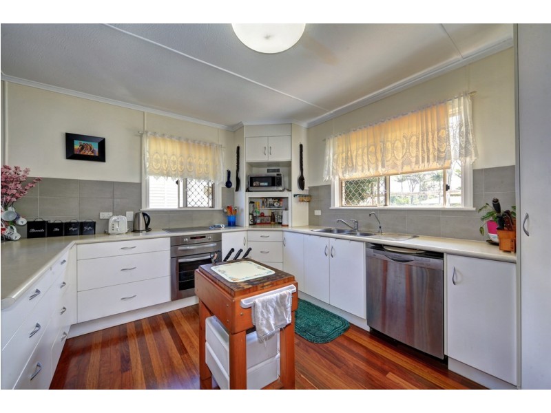 35 Baker Street, Kepnock QLD 4670