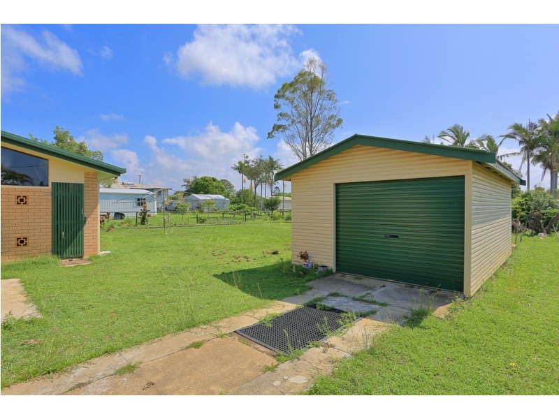 35 Baker Street, Kepnock QLD 4670