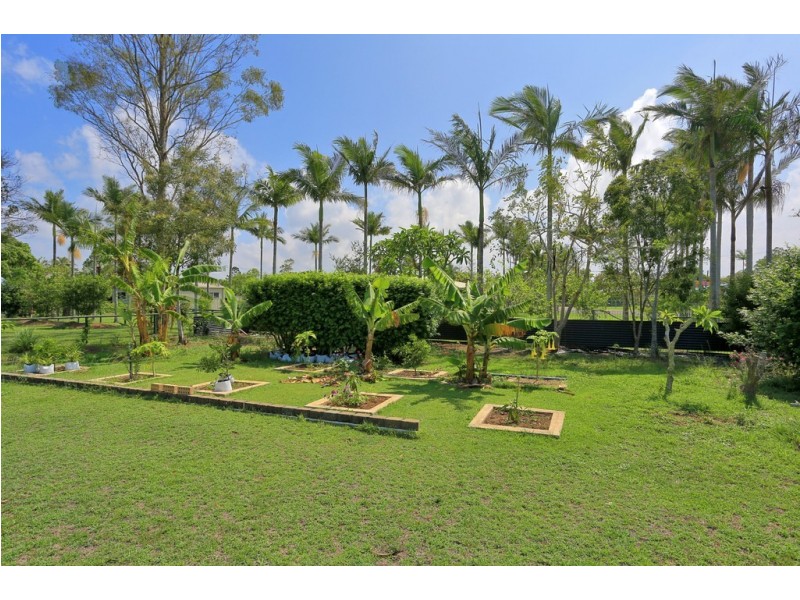 35 Baker Street, Kepnock QLD 4670