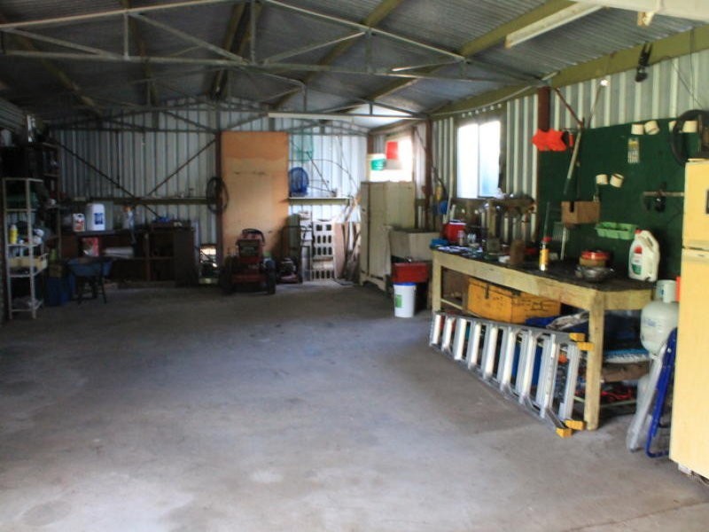 32 Bents Road, Pine Creek QLD 4670