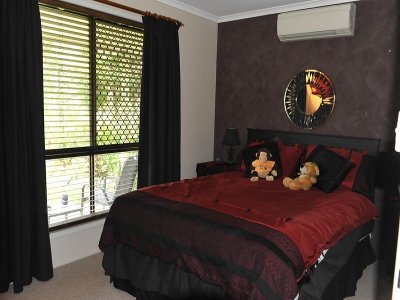 27 Diamond Street, Millbank QLD 4670