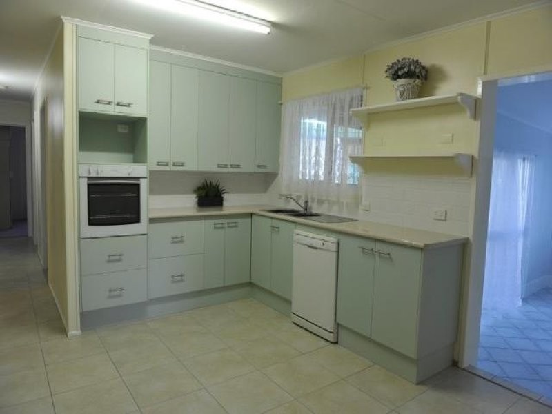 11 Leivesley Street, Bundaberg East QLD 4670