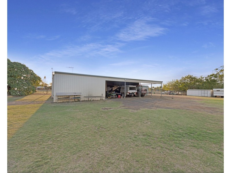 276 Batchlers Road, Gooburrum QLD 4670