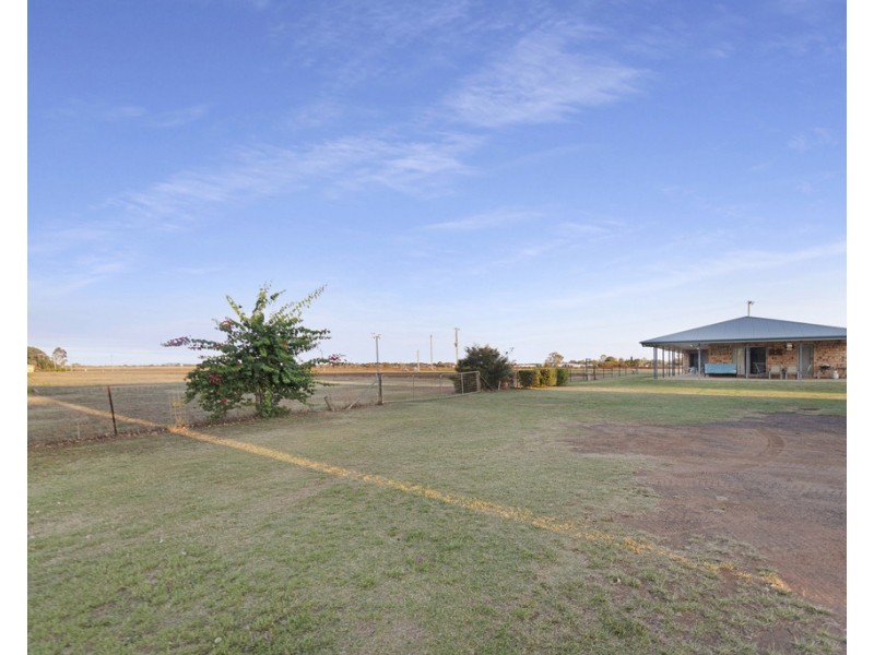 276 Batchlers Road, Gooburrum QLD 4670