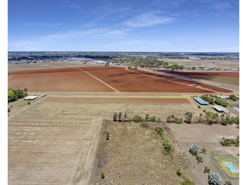 276 Batchlers Road, Gooburrum QLD 4670