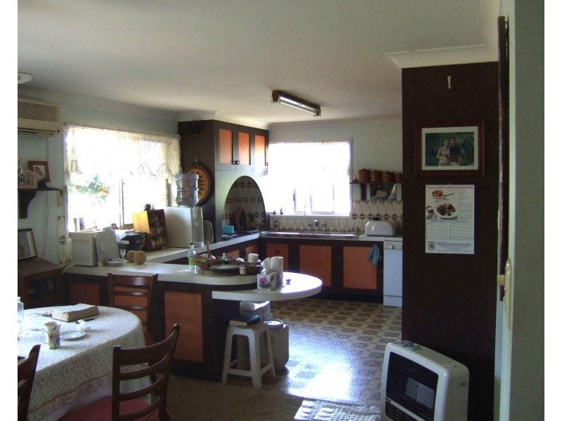 295 Melvilles Road, Maroondan QLD 4671