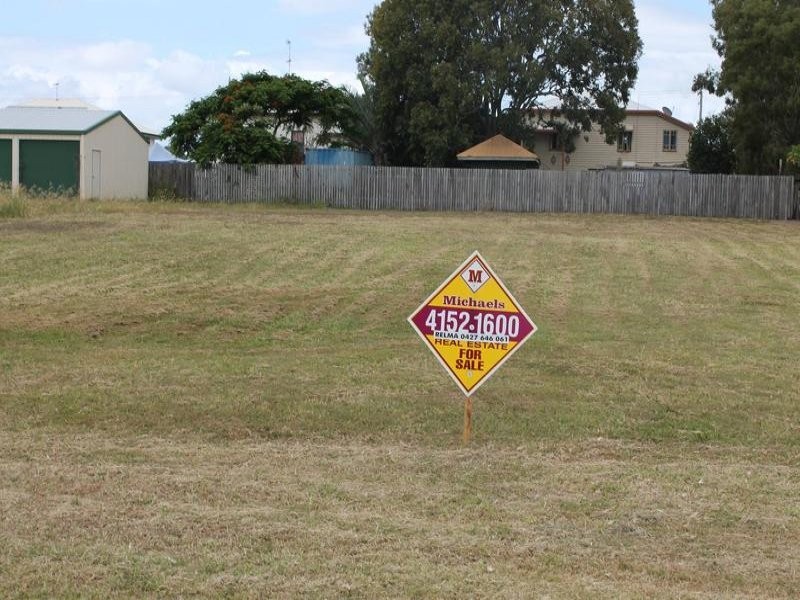 48 Moffat Street, Burnett Heads QLD 4670