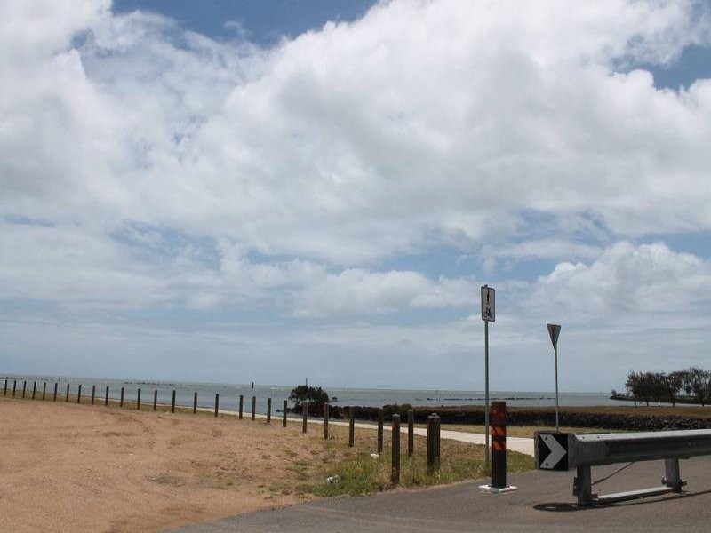48 Moffat Street, Burnett Heads QLD 4670