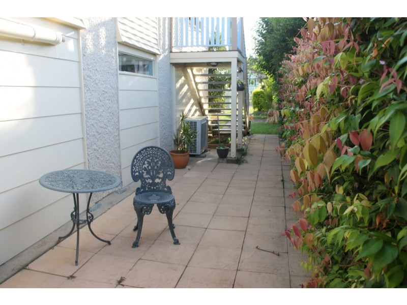 42 Mulgrave Street, Bundaberg West QLD 4670